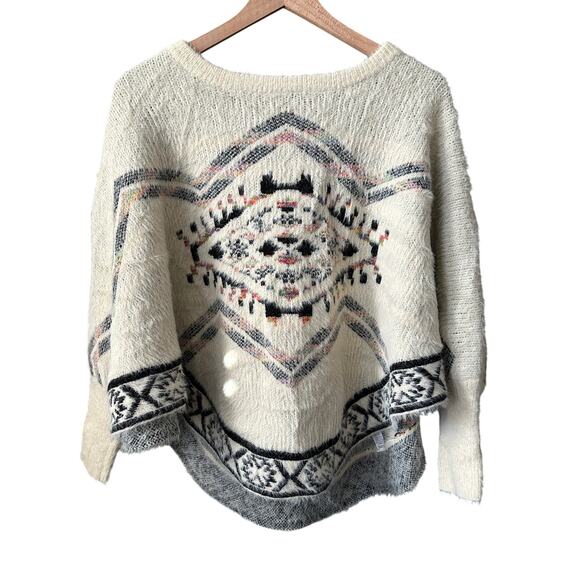 Kamana Sweaters - Kamana Aztec White Pullover Sweater One Size Womens